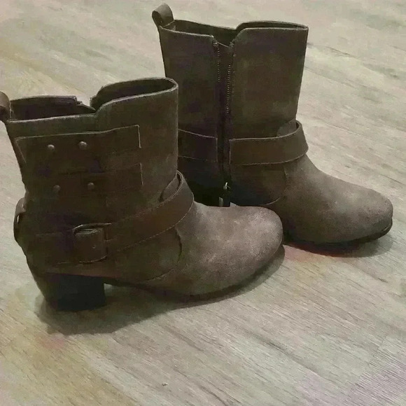 Dollhouse brown ankle high boots size 6 - Picture 3 of 5